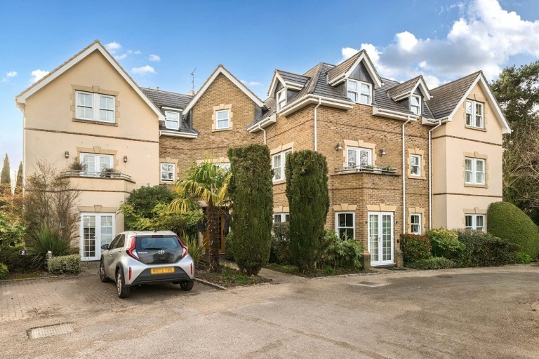 Images for More Lane, Esher, Surrey