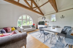 Images for Hawks Hill Close, Fetcham, Leatherhead