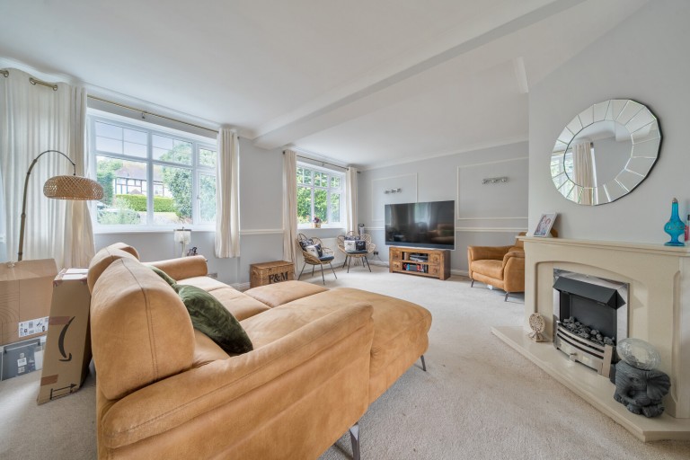 Images for Hawks Hill Close, Fetcham, Leatherhead