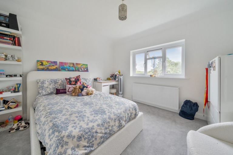 Images for Hawks Hill Close, Fetcham, Leatherhead