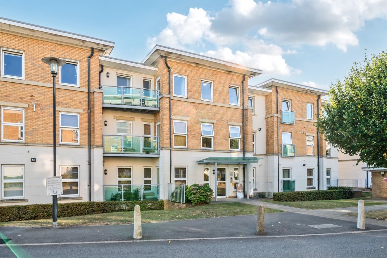 Images for Highbury Drive, Leatherhead, Surrey