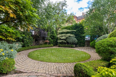 Click the photo for more details of Park, Glasgow City