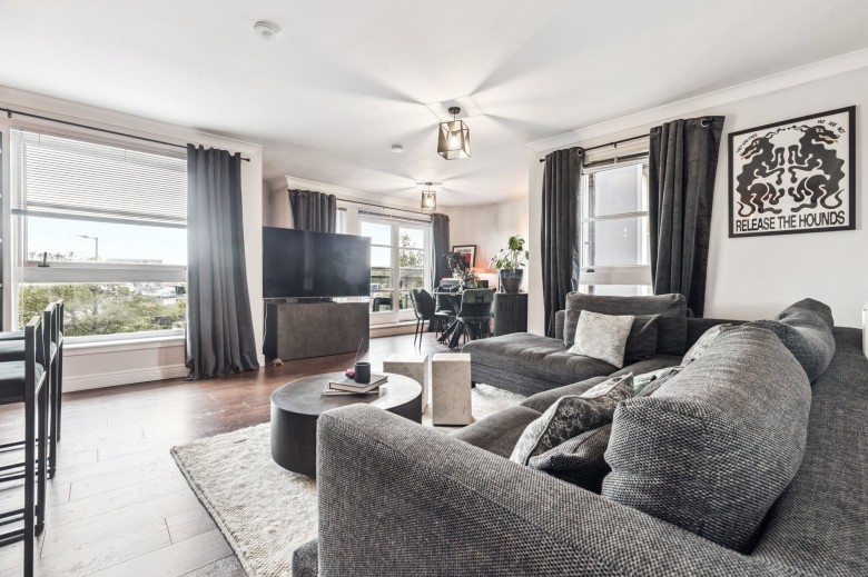 Click the photo for more details of New Gorbals, Glasgow City