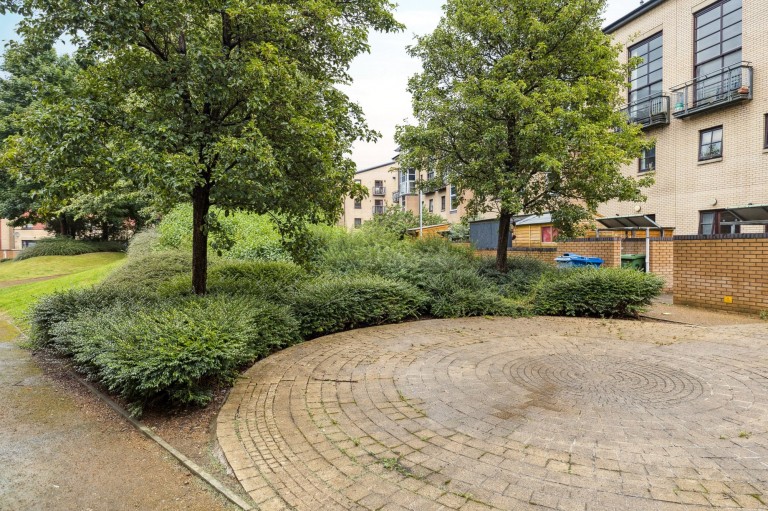 Images for New Gorbals, Glasgow City