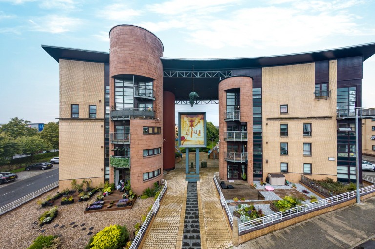 Images for New Gorbals, Glasgow City