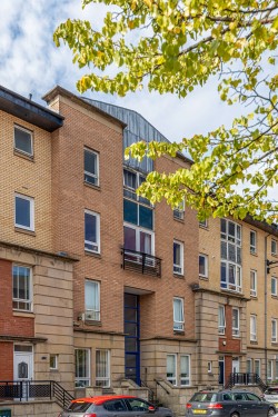 Images for New Gorbals, Glasgow City