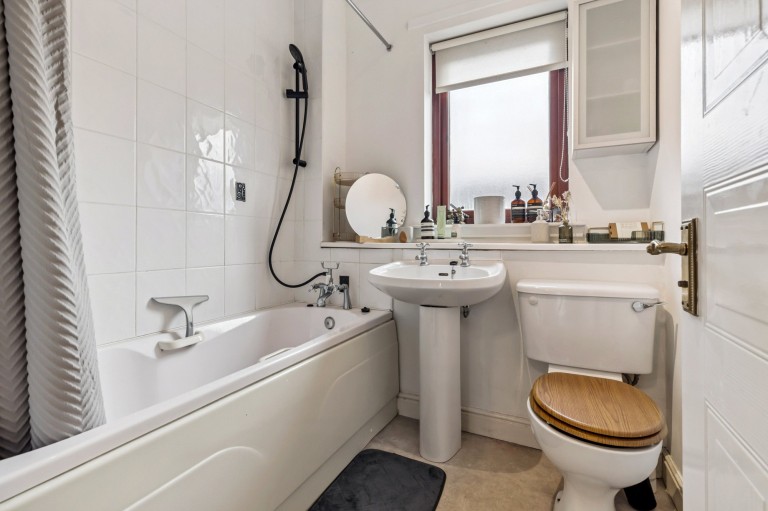 Images for New Gorbals, Glasgow City