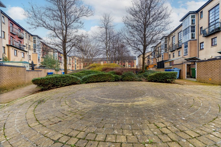 Images for New Gorbals, Glasgow City