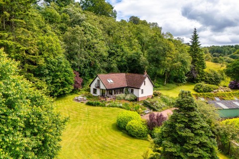 Click the photo for more details of Carluke, South Lanarkshire