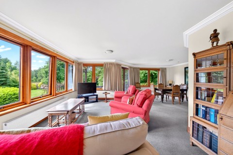Click the photo for more details of Carluke, South Lanarkshire