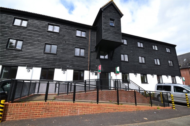 Click the photo for more details of Haslers Lane, Dunmow, Essex