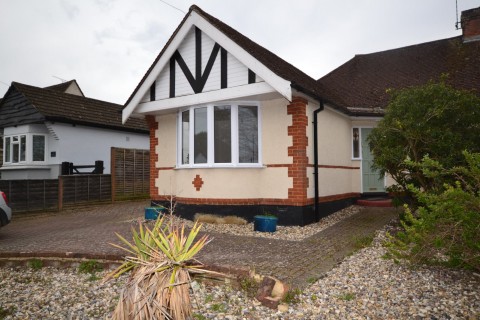 Click the photo for more details of Oakroyd Avenue, Dunmow, Essex