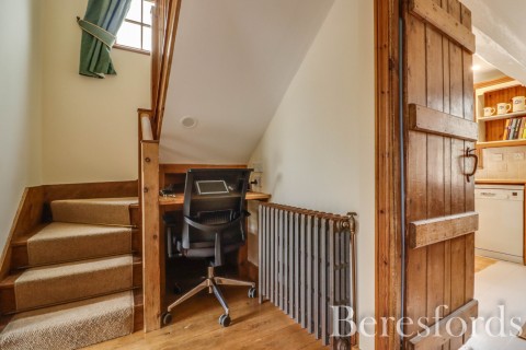 Click the photo for more details of Rayne, Braintree, Essex