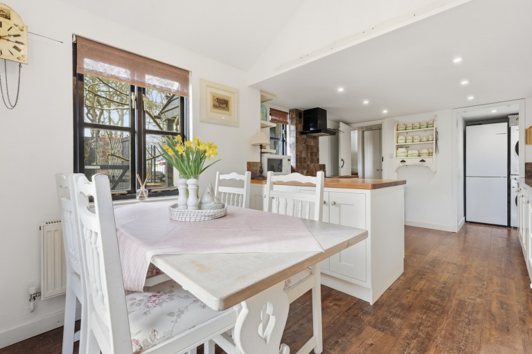 Images for Felsted, Dunmow, Essex