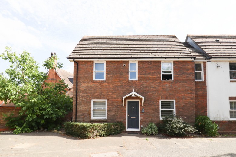 Click the photo for more details of Dunmow, Essex
