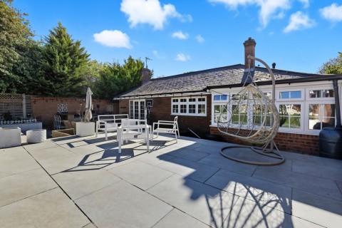 Click the photo for more details of Mountnessing, Brentwood, Essex