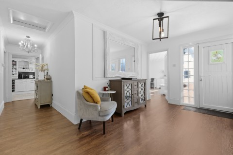 Click the photo for more details of Mountnessing, Brentwood, Essex