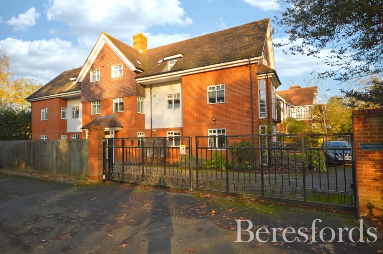 Click the photo for more details of Main Road, 63a Main Road, Gidea Park