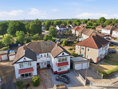 Click the photo for more details of Gidea Park