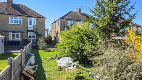 Click the photo for more details of Gidea Park