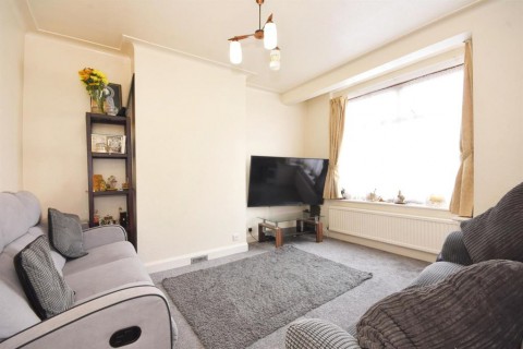 Click the photo for more details of Gidea Park