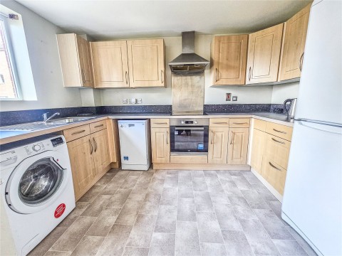 Click the photo for more details of London Road, 140 London Road, Romford