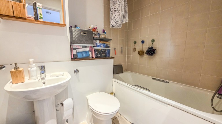 Images for The Railstore, Gidea Park