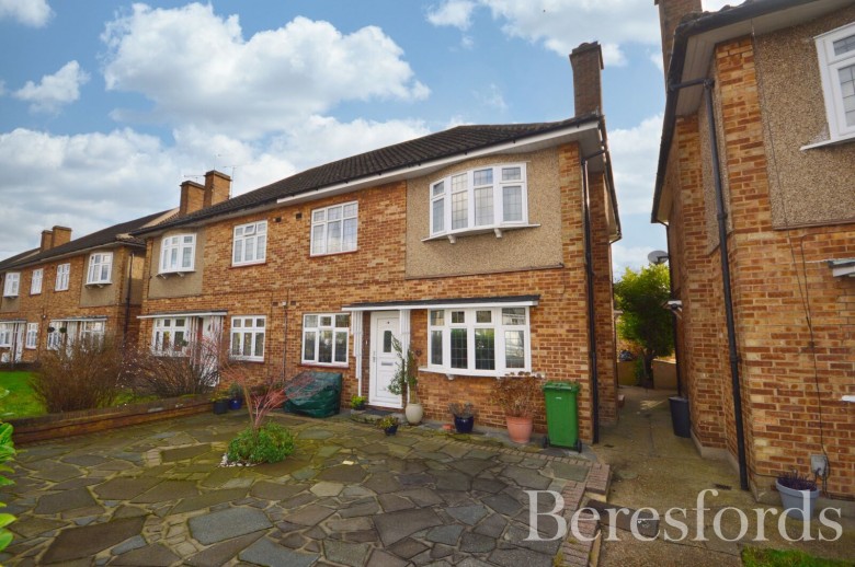 Click the photo for more details of Gidea Park, Romford