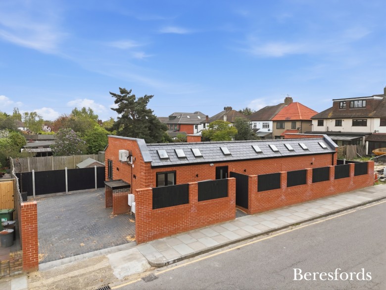 Click the photo for more details of Marshalls Park