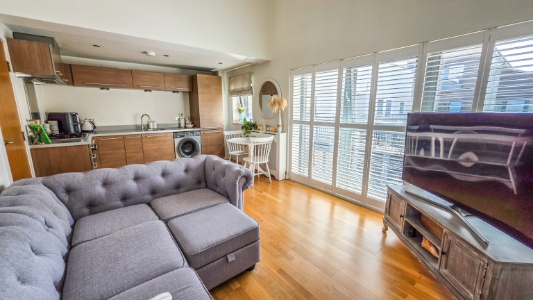 Images for The Railstore, Gidea Park