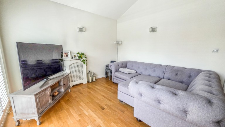 Images for The Railstore, Gidea Park