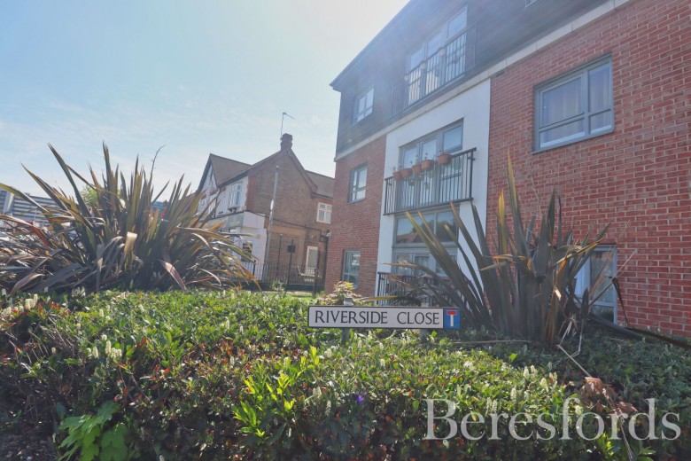Click the photo for more details of Riverside Close, Romford