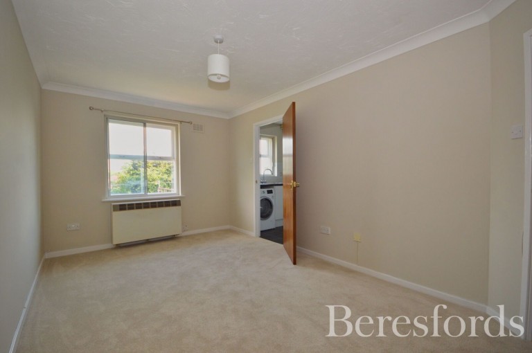 Images for Cross Road, Chadwell Heath, Romford