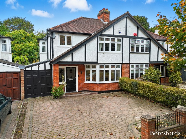 Click the photo for more details of Gidea Park