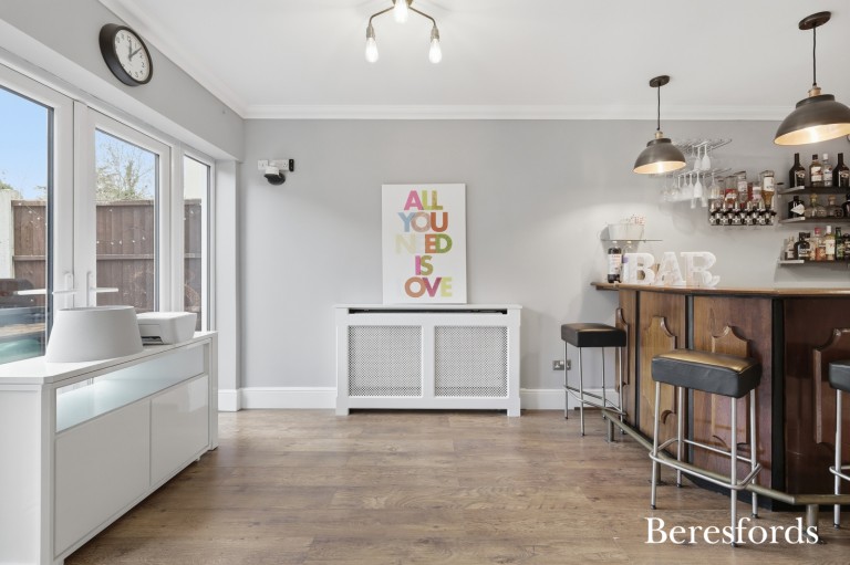 Images for Gidea Park