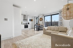 Images for Gidea Park