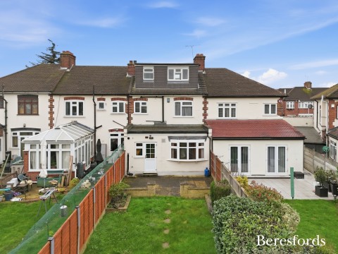 Click the photo for more details of Gidea Park