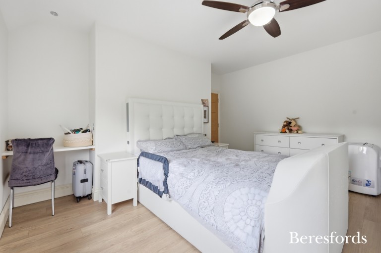 Images for Gidea Park