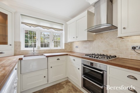 Click the photo for more details of Gidea Park