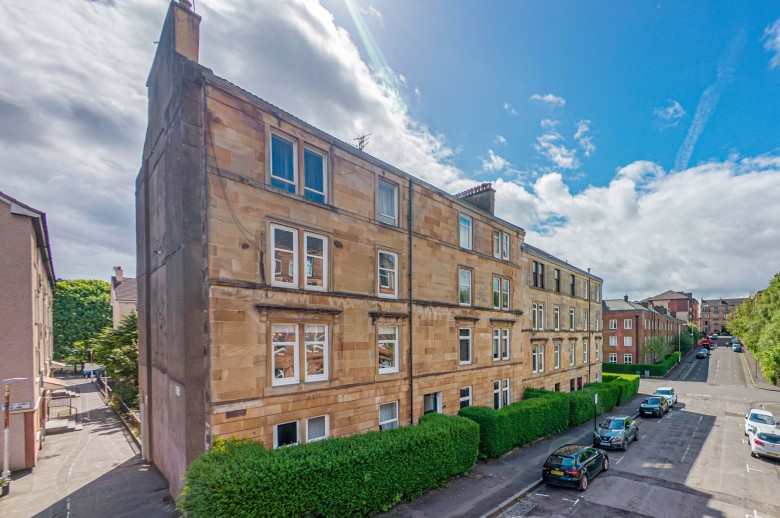 Click the photo for more details of North Kelvinside, Glasgow