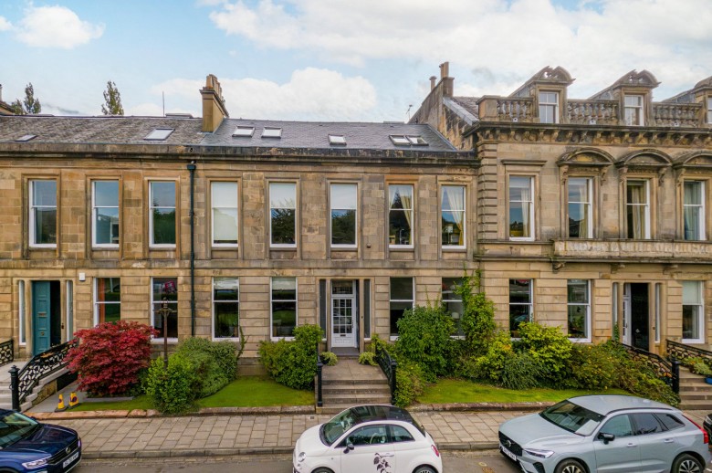 Click the photo for more details of Kirklee, Glasgow