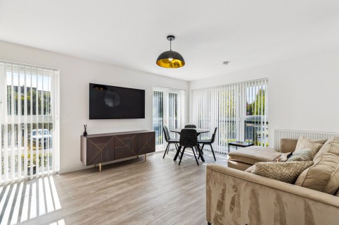 Click the photo for more details of Kelvindale, Glasgow