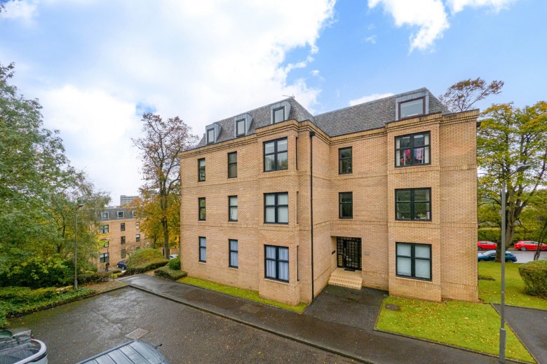 Click the photo for more details of Clevden, Glasgow