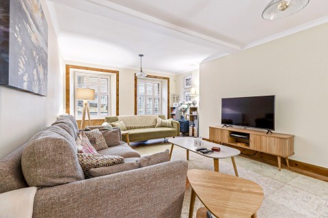 Click the photo for more details of Hillhead, Glasgow