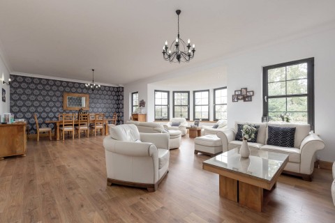 Click the photo for more details of Mearns Road, Newton Mearns, Glasgow, East Renfrewshire