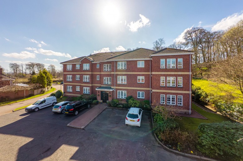 Click the photo for more details of Newton Mearns, Glasgow, East Renfrewshire