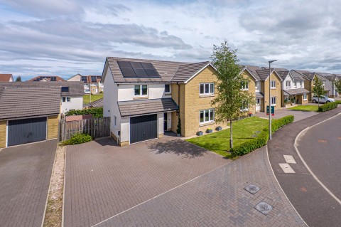 Click the photo for more details of Newton Mearns, Glasgow, East Renfrewshire