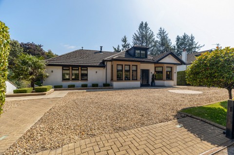 Click the photo for more details of Whitecraigs, Glasgow