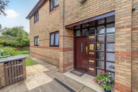 Click the photo for more details of Clarkston, Glasgow, East Renfrewshire