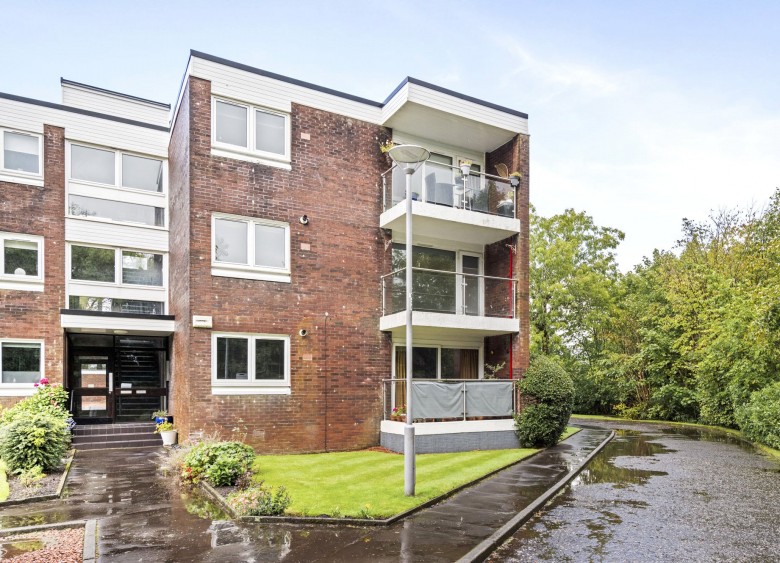 Click the photo for more details of Newton Mearns, Glasgow, East Renfrewshire